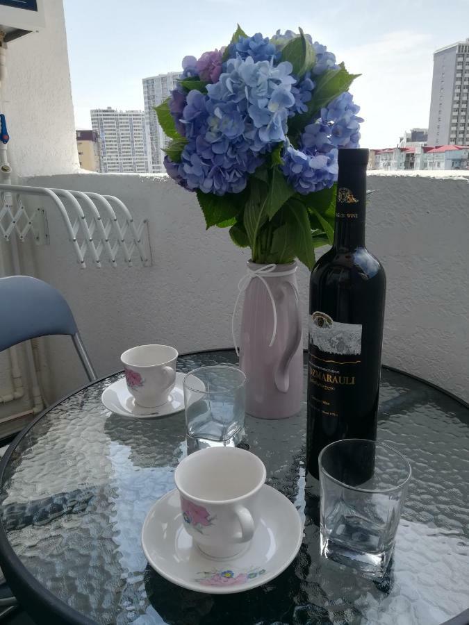 Apartament In Real Pealce In บาทูมิ ภายนอก รูปภาพ