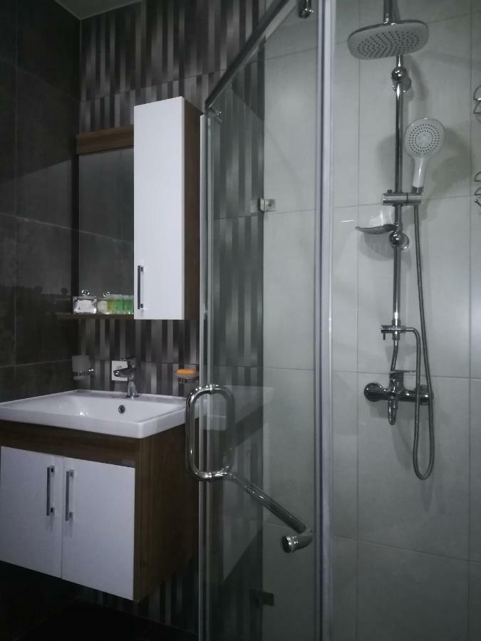 Apartament In Real Pealce In บาทูมิ ภายนอก รูปภาพ
