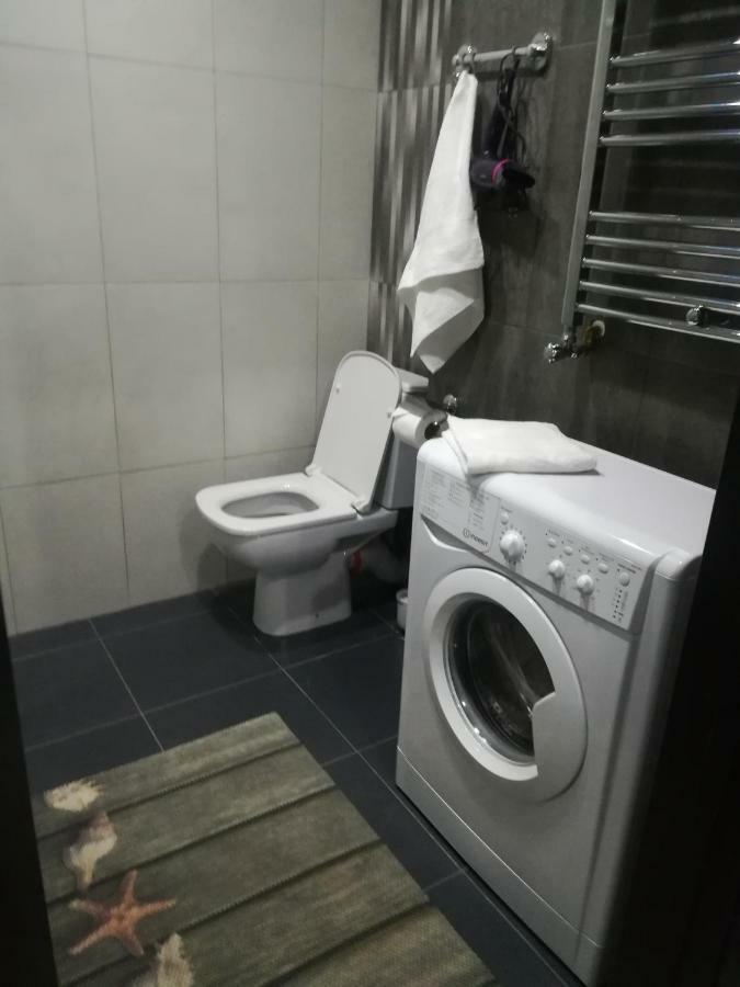 Apartament In Real Pealce In บาทูมิ ภายนอก รูปภาพ